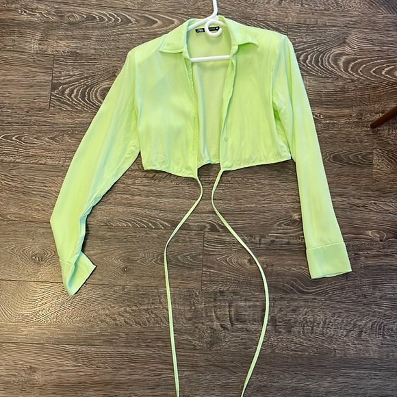 Zara satin lime cropped blazer with tie. Size medium. Worn once - Picture 3 of 4